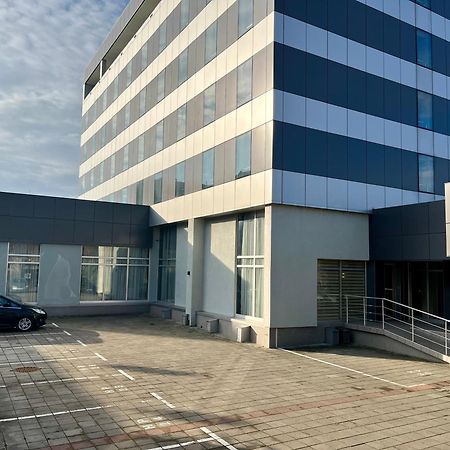 Hotel Monogram Park Ruma Zewnętrze zdjęcie