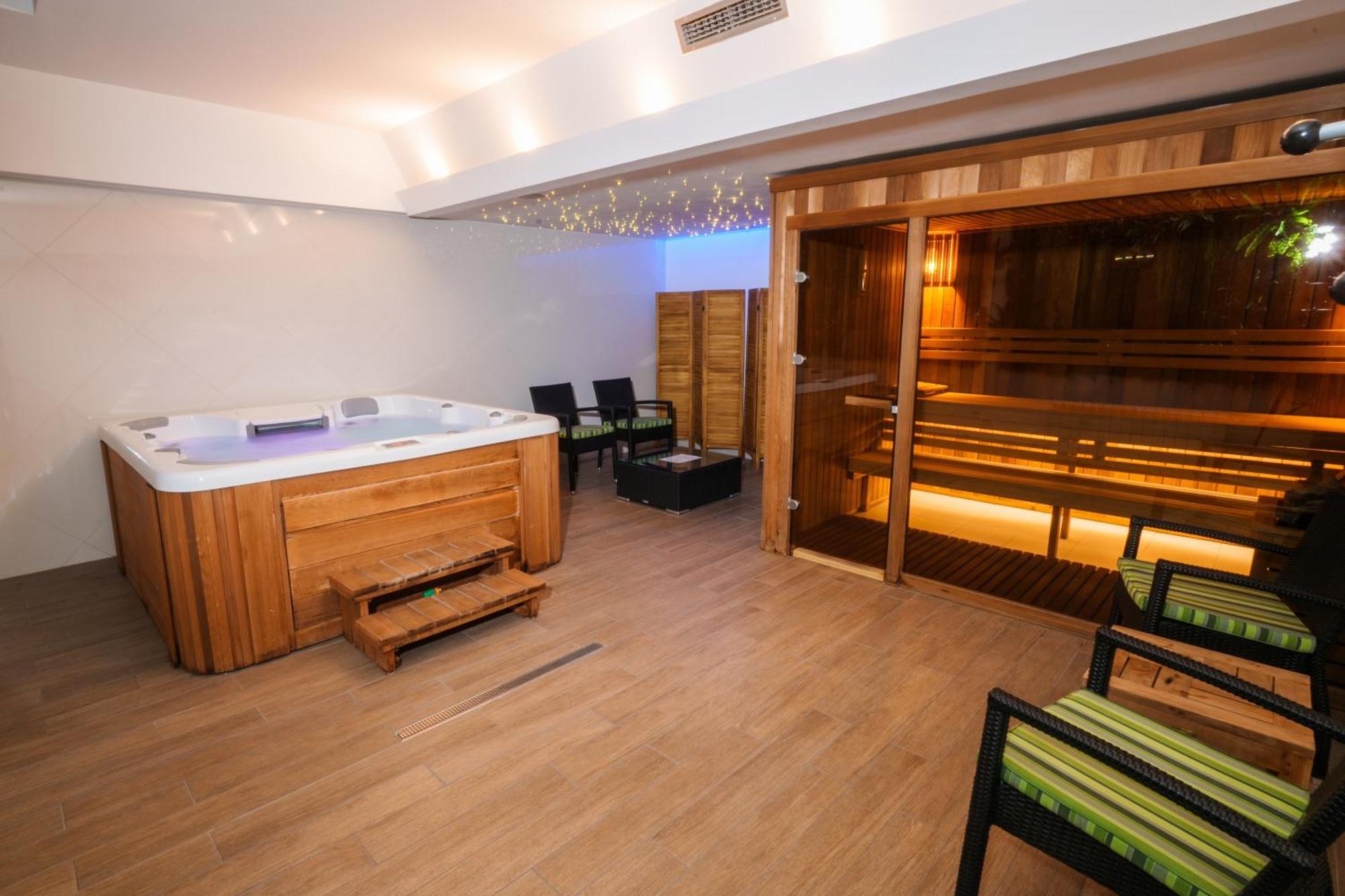Hotel Monogram Park Ruma Zewnętrze zdjęcie