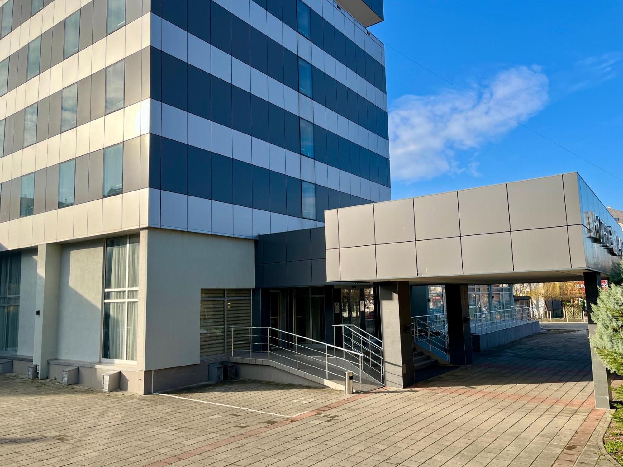 Hotel Monogram Park Ruma Zewnętrze zdjęcie